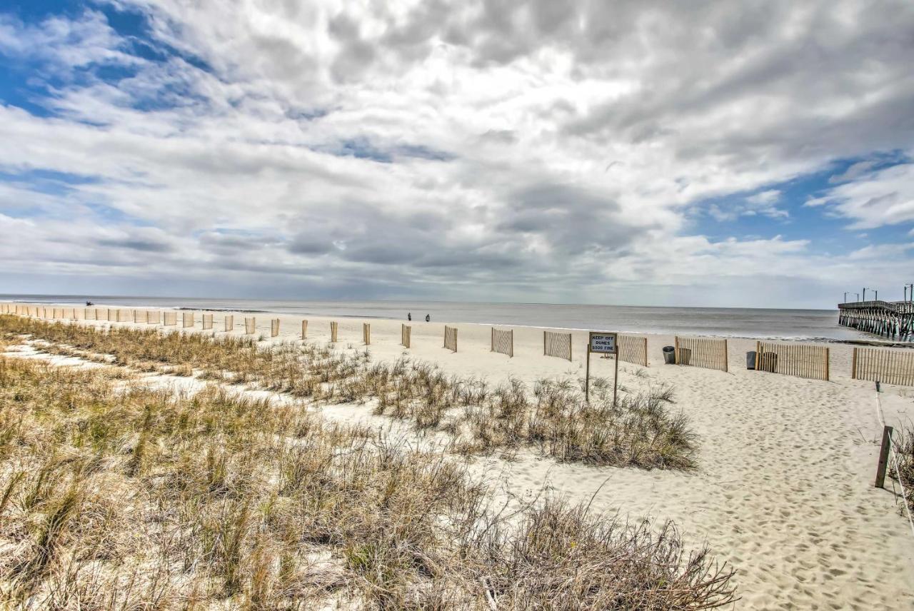 Coastal Oasis With Decks Walk To Holden Beach! Exterior photo